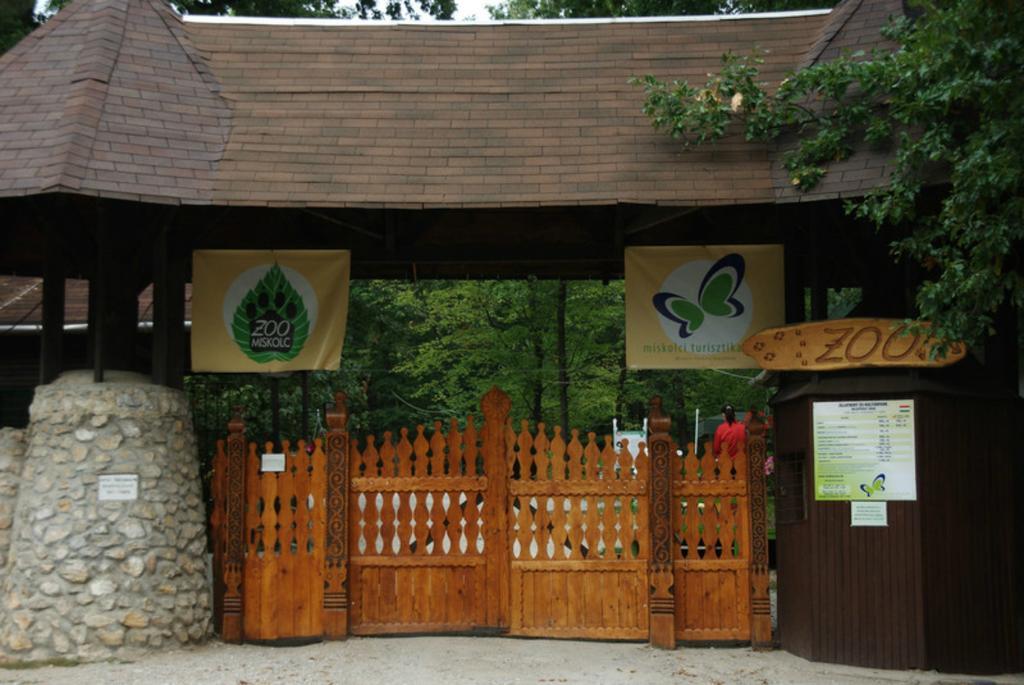 Alfa Hotel & Wellness Miskolctapolca Exterior photo