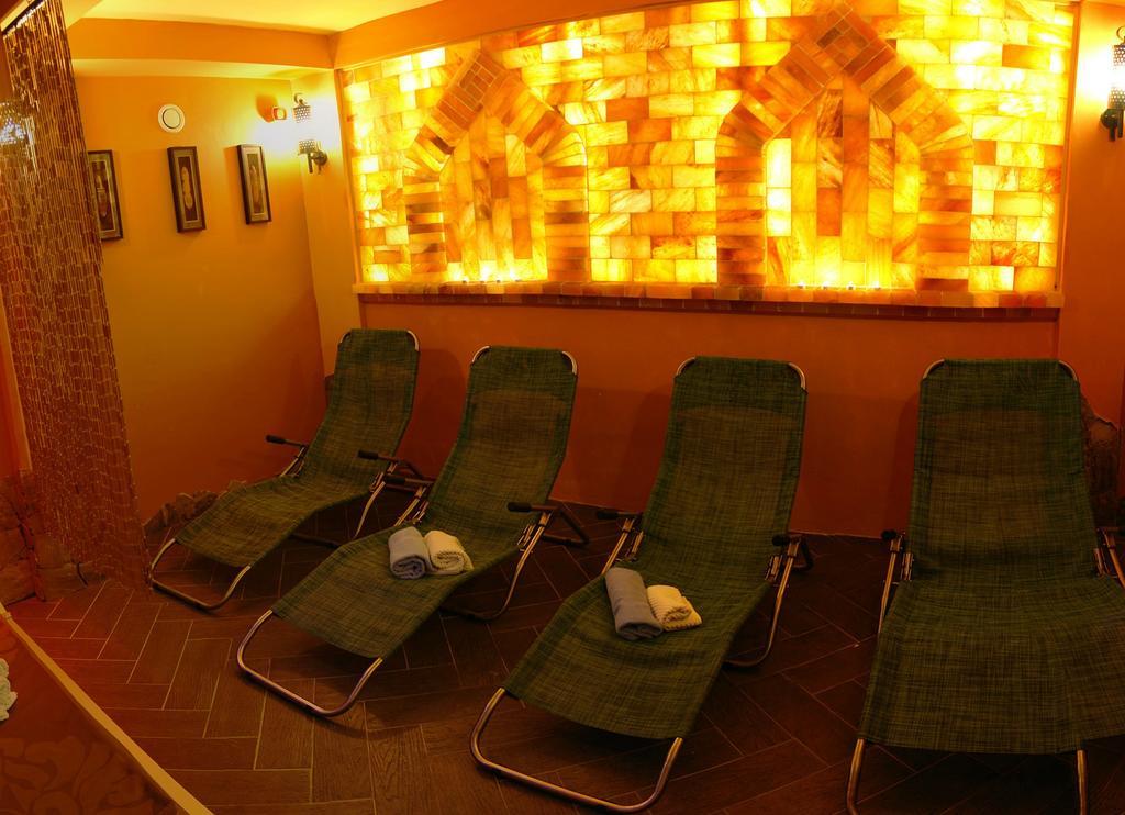 Alfa Hotel & Wellness Miskolctapolca Exterior photo