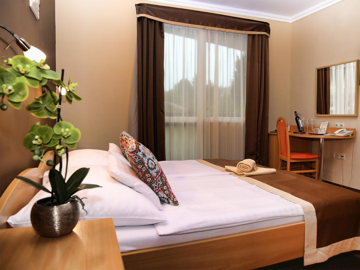 Alfa Hotel & Wellness Miskolctapolca Exterior photo